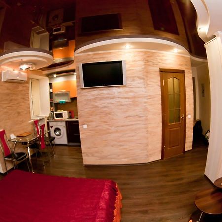 Затишна Квартирка Aparthotel Kremenchuk Bagian luar foto